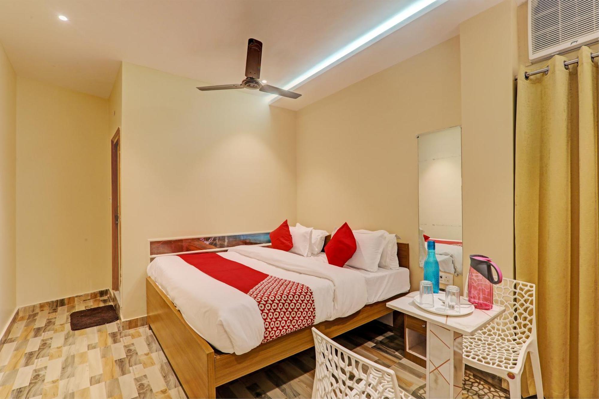 Hotel O Royal Regency Palace Gorakhpur Exterior photo