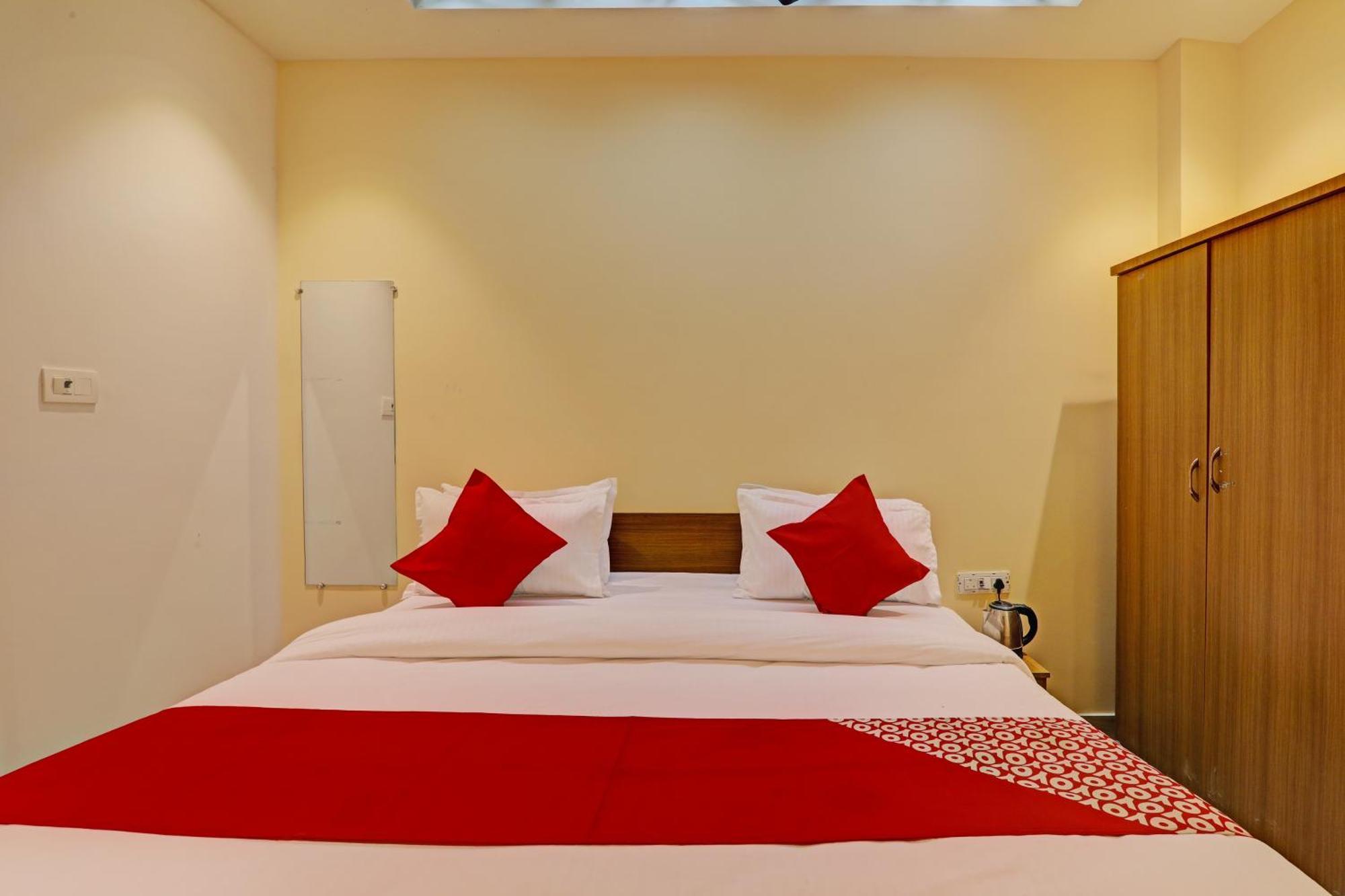 Hotel O Royal Regency Palace Gorakhpur Exterior photo