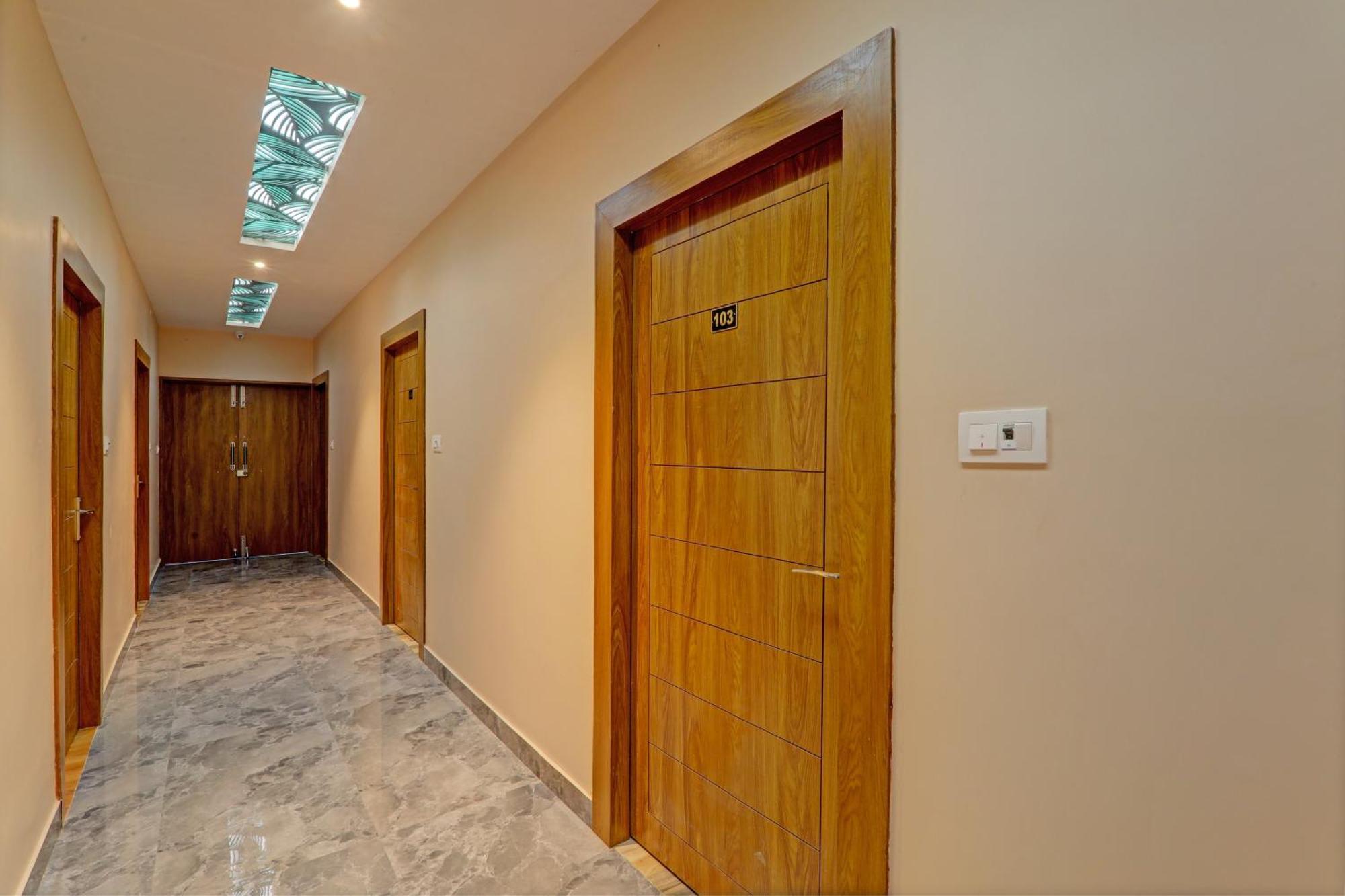 Hotel O Royal Regency Palace Gorakhpur Exterior photo