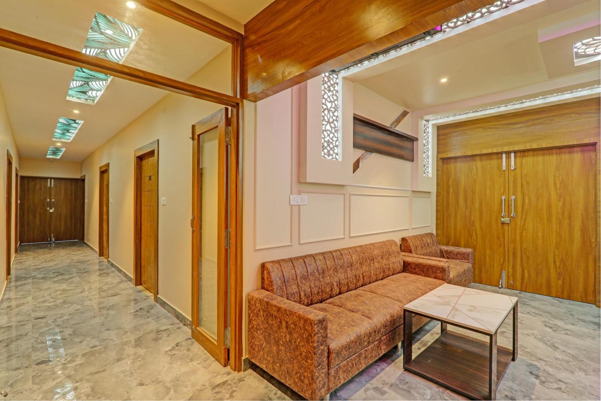 Hotel O Royal Regency Palace Gorakhpur Exterior photo